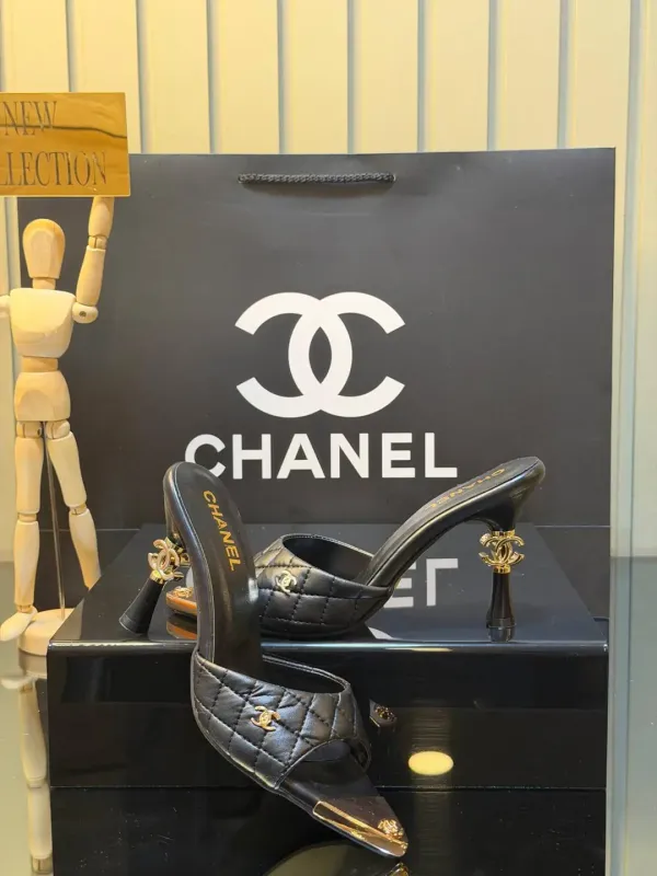 İthal Chanel Kadın Topuklu terlik