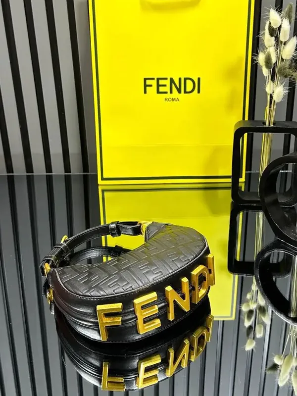 İthal Fendi Kadın El Çantası